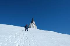 677290378_1607387421111518_598621073001065460_n