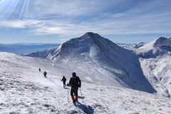 404895055_902727371577530_65243694676629896_n